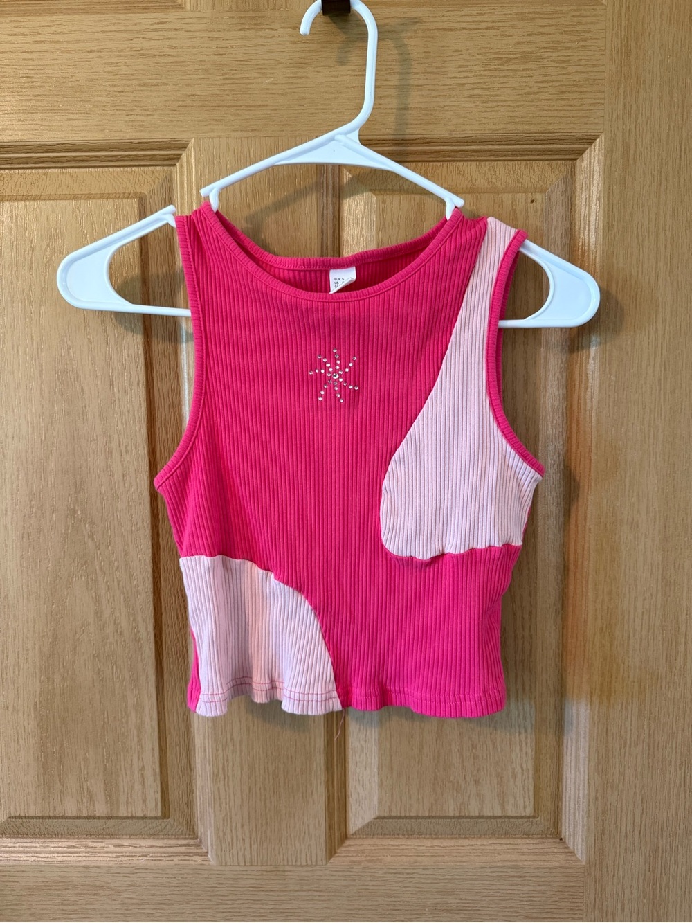 Amazon Pink Two-Tone Ribbed Crop Tank with Rhinestone Star